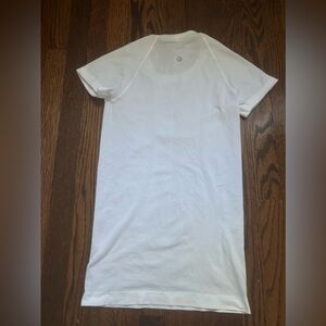 Lulu swiftly tech short sleeve